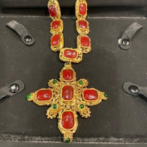 Authentic Vintage Chanel Gripoix Maltese Cross Statement Necklace - Picture 1 of 9
